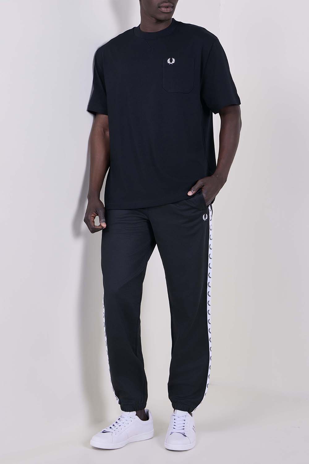 חולצת טי בגזרה משוחררת